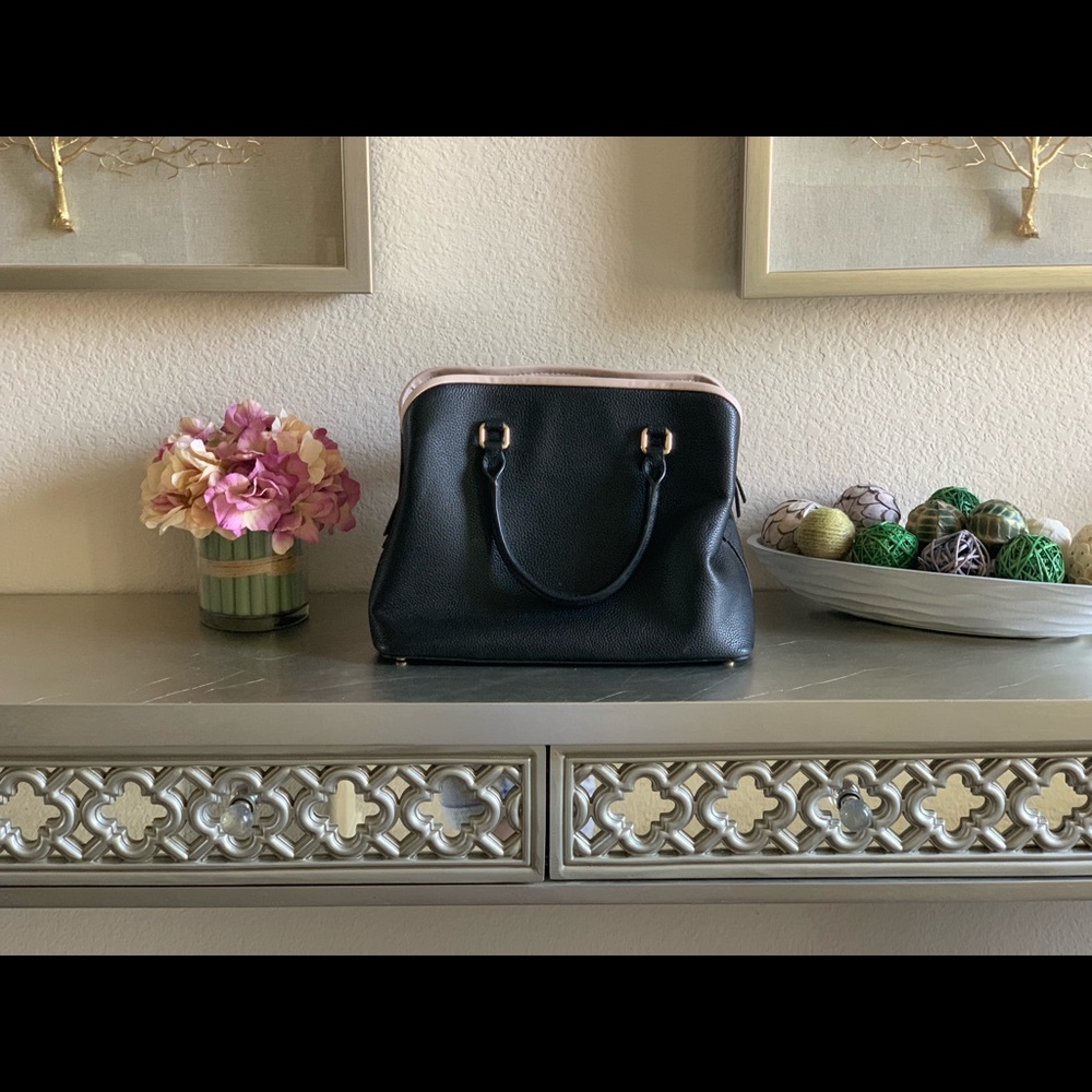 Kate Spade Handbag - Picture 4 of 6